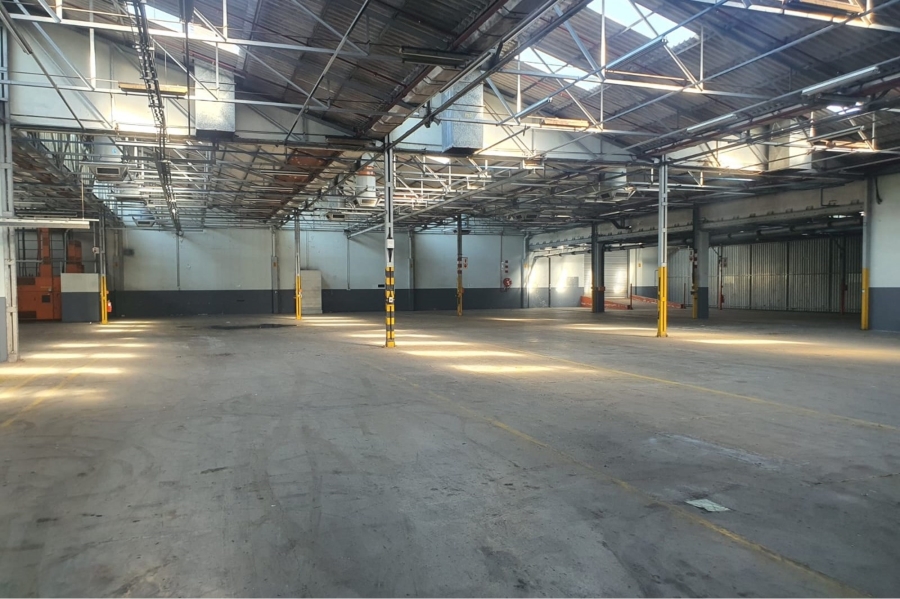 To Let commercial Property for Rent in Sidwell Eastern Cape